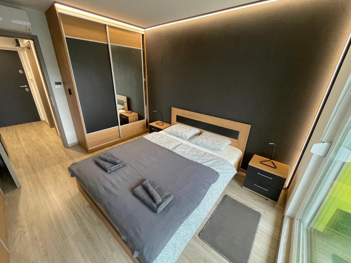 Chill & Relax Apartment Siofok Bagian luar foto